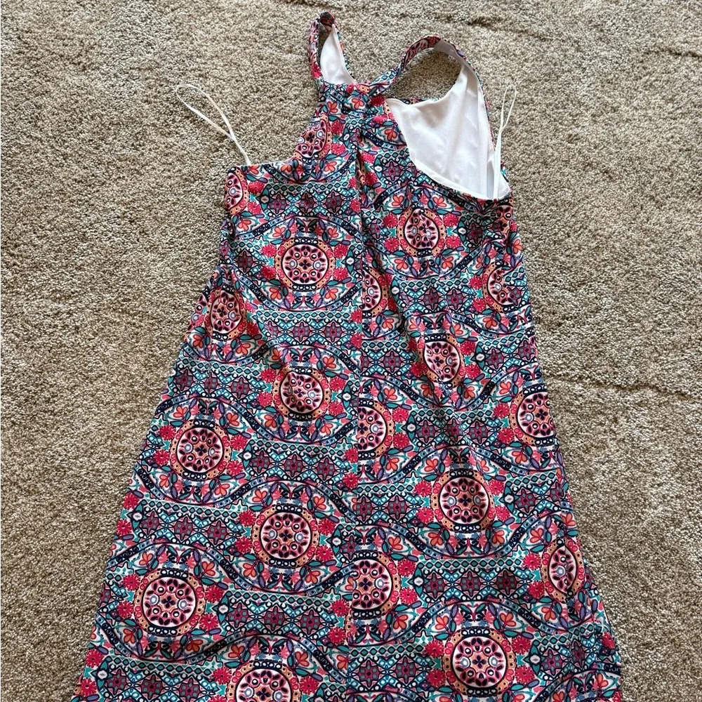 Spring dress - Picture 3 of 3